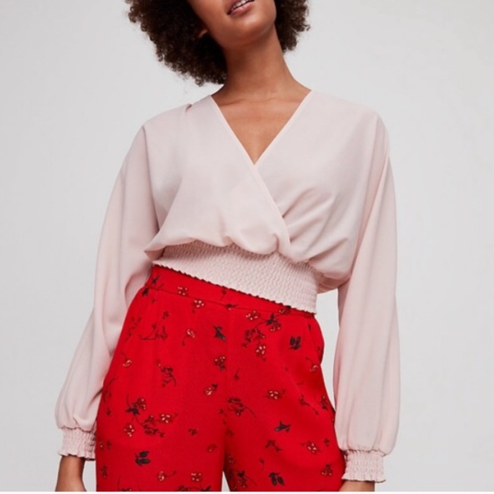 Aritzia Wilfred Reign crop blouse in pink